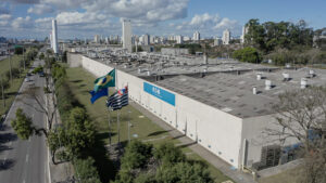 A Eaton está com vagas abertas em São José dos Campos. Confira oportunidades para Analista de Recebimento Integrado Júnior, Banco de Talentos PCD, Diversidade Racial e Mulheres Engenheiras.